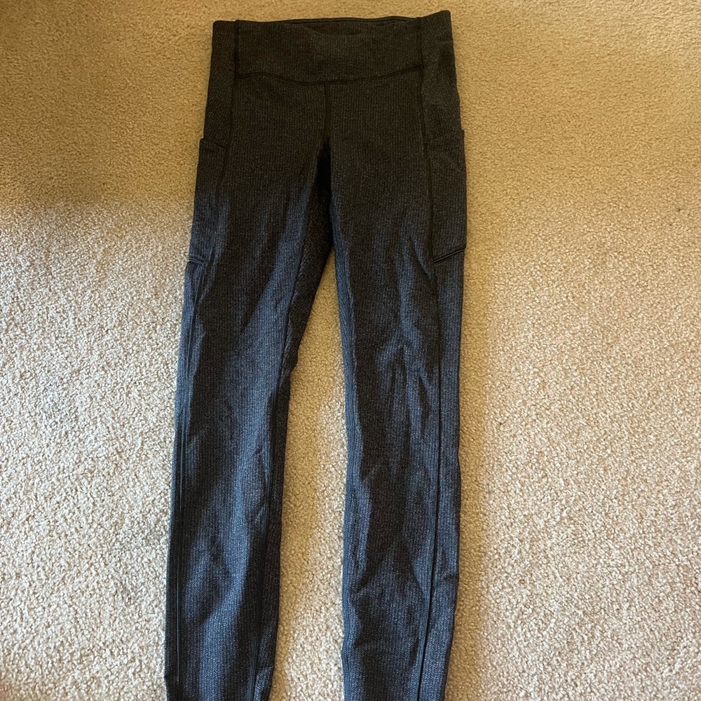 Lululemon leggings with pockets